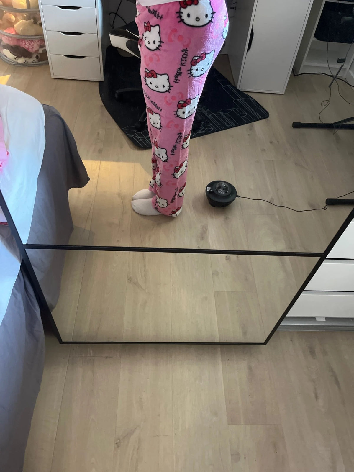 Lockerer Pyjama mit Hello Kitty-Motiv 