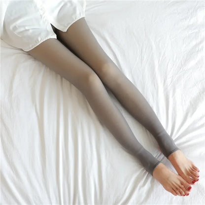 Fleece Tights™ with a Stylish & Comfortable Seam