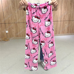 Lockerer Pyjama mit Hello Kitty-Motiv 